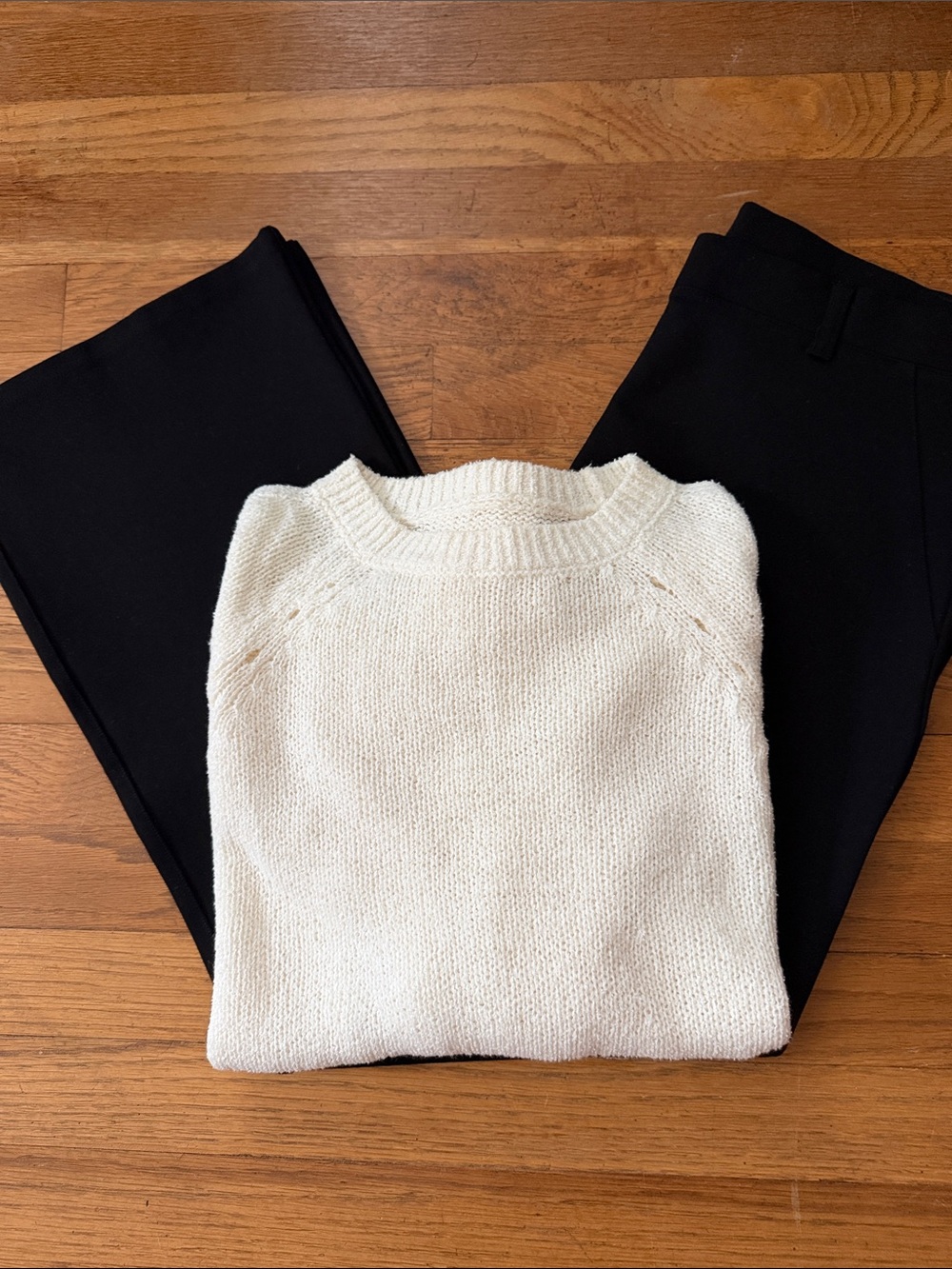 Loft ivory cotton/nylon loose weave sweater. Size M.